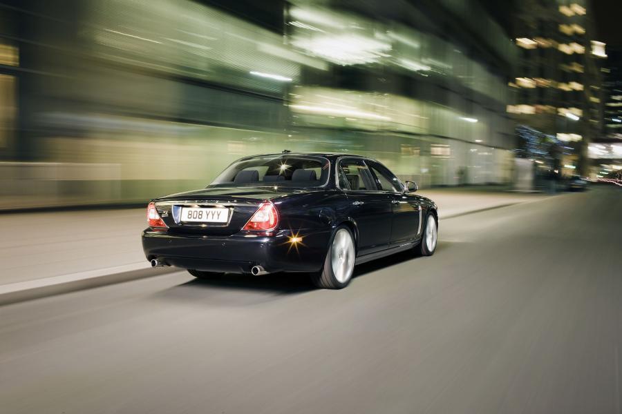  Jaguar XJ Portfolio 2009 года  (фото 12 из 29)